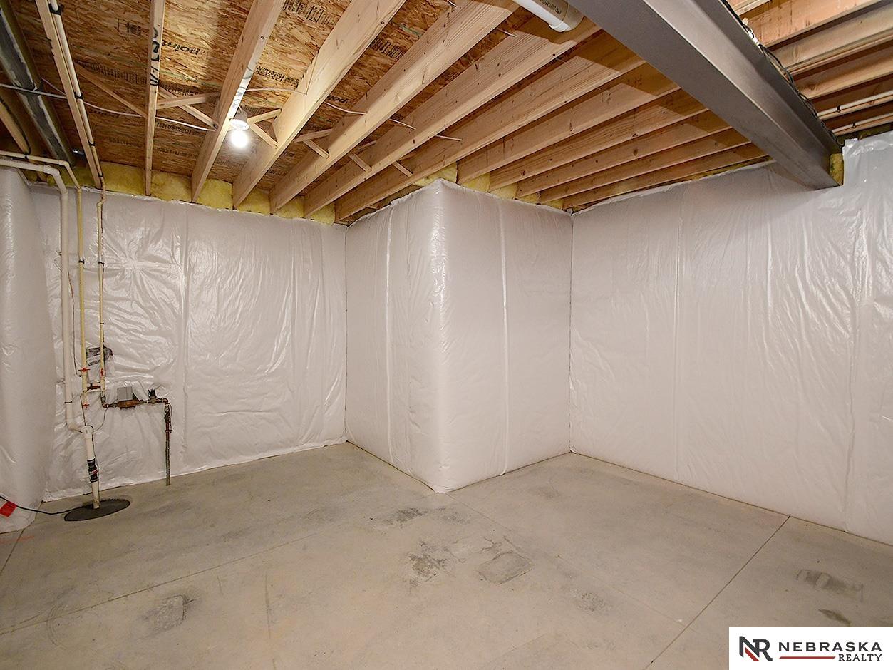 Gretna, Nebraska 68028, United States, 4 Bedrooms Bedrooms, ,3 BathroomsBathrooms,Residential,Active,160588