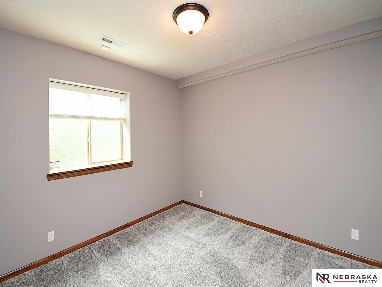 Gretna, Nebraska 68028, United States, 4 Bedrooms Bedrooms, ,3 BathroomsBathrooms,Residential,Active,160588