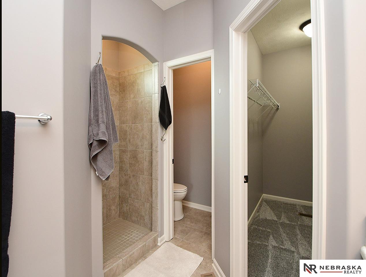 Gretna, Nebraska 68028, United States, 4 Bedrooms Bedrooms, ,3 BathroomsBathrooms,Residential,Active,160588