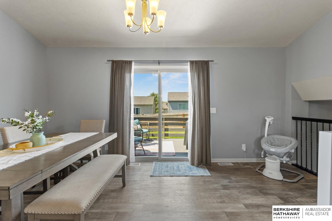 Omaha, Nebraska 68122, United States, 3 Bedrooms Bedrooms, ,2 BathroomsBathrooms,Residential,Pending,189612