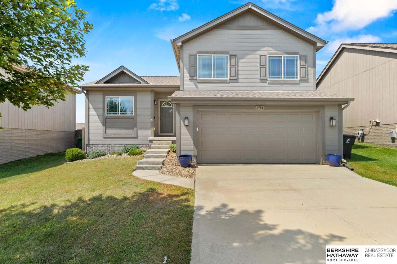 Omaha, Nebraska 68122, United States, 3 Bedrooms Bedrooms, ,2 BathroomsBathrooms,Residential,Pending,189612