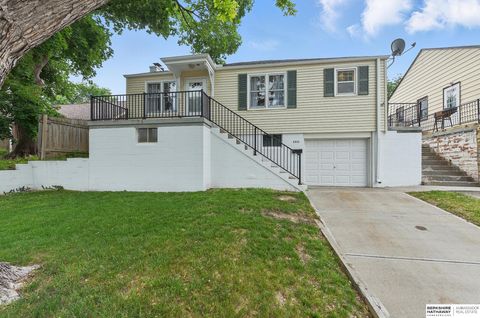 Photo of 1511 S 60th Street, Omaha, NE 68106 (MLS # 22529049) Photo of 1511 S 60th Street, Omaha, NE 68106 (MLS # 22529049)