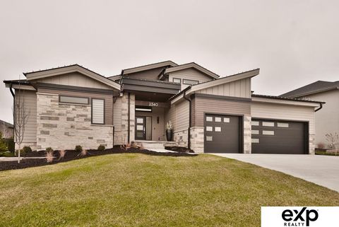 Photo of 2373 S 220th Avenue, Elkhorn, NE 68022 (MLS # 22519709)