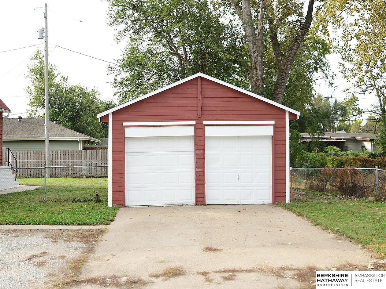 Carter Lake, Iowa 51510, United States, 2 Bedrooms Bedrooms, ,2 BathroomsBathrooms,Residential,Active,223062