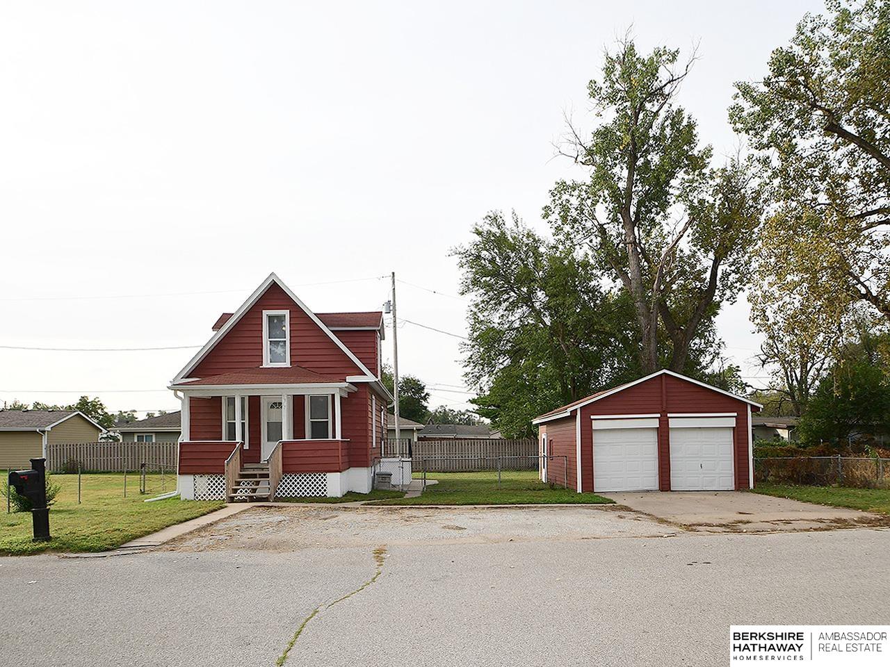 Carter Lake, Iowa 51510, United States, 2 Bedrooms Bedrooms, ,2 BathroomsBathrooms,Residential,Active,223062