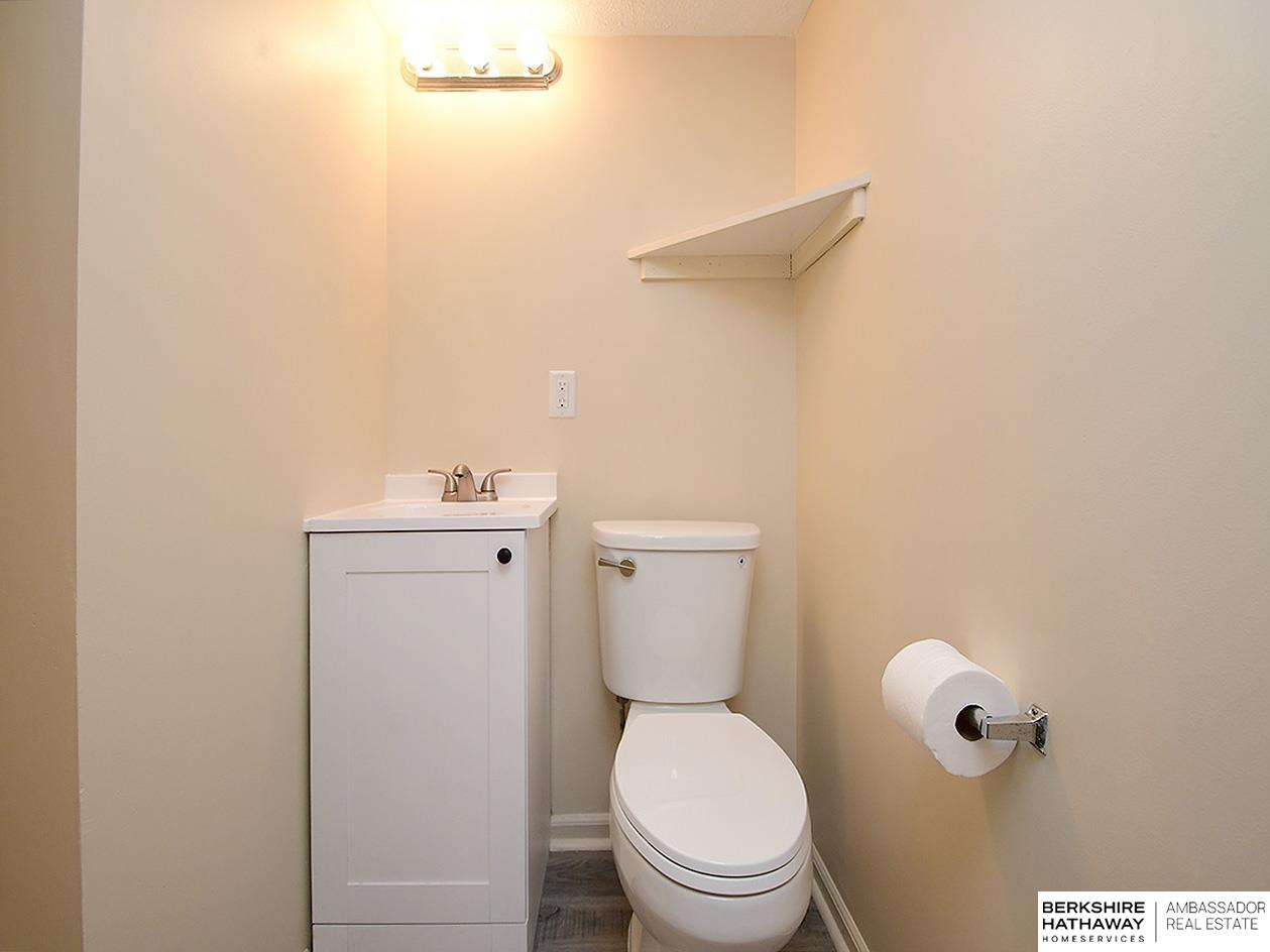 Carter Lake, Iowa 51510, United States, 2 Bedrooms Bedrooms, ,2 BathroomsBathrooms,Residential,Active,223062