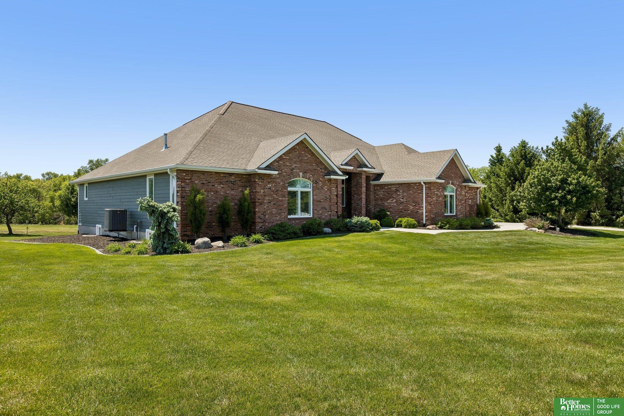 15521 S 79th Circle