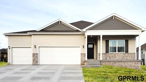 Photo of 12909 S 65th Street, Papillion, NE 68133 (MLS # 22601112)