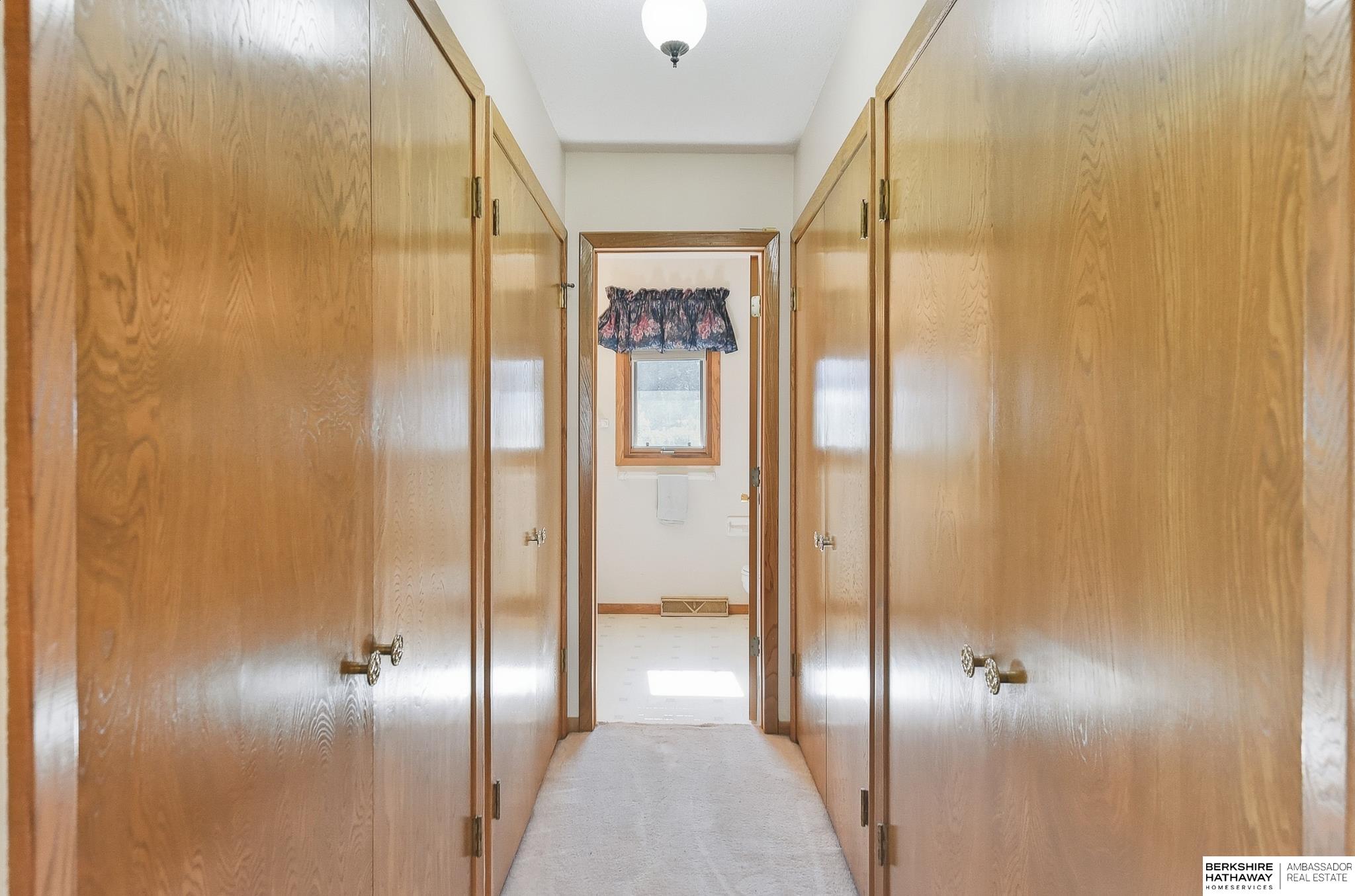 Omaha, Nebraska 68134, United States, 3 Bedrooms Bedrooms, ,2 BathroomsBathrooms,Residential,Active,227209