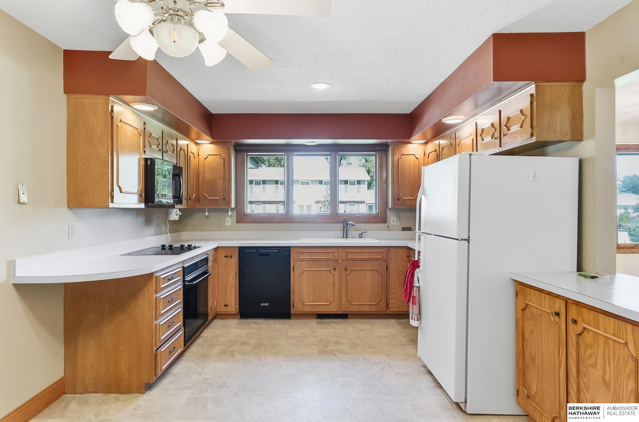 Omaha, Nebraska 68134, United States, 3 Bedrooms Bedrooms, ,2 BathroomsBathrooms,Residential,Active,227209