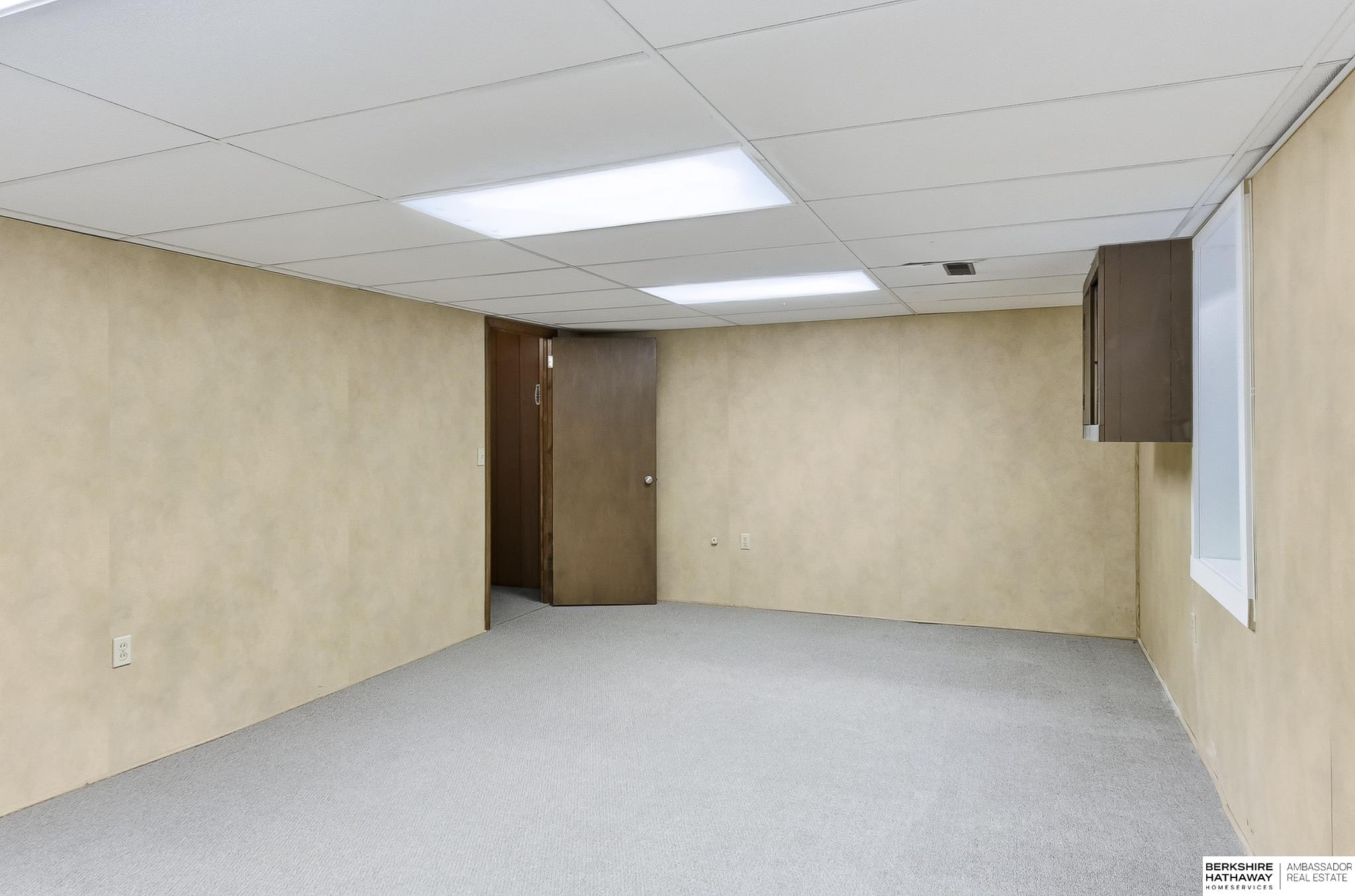 Omaha, Nebraska 68134, United States, 3 Bedrooms Bedrooms, ,2 BathroomsBathrooms,Residential,Active,227209