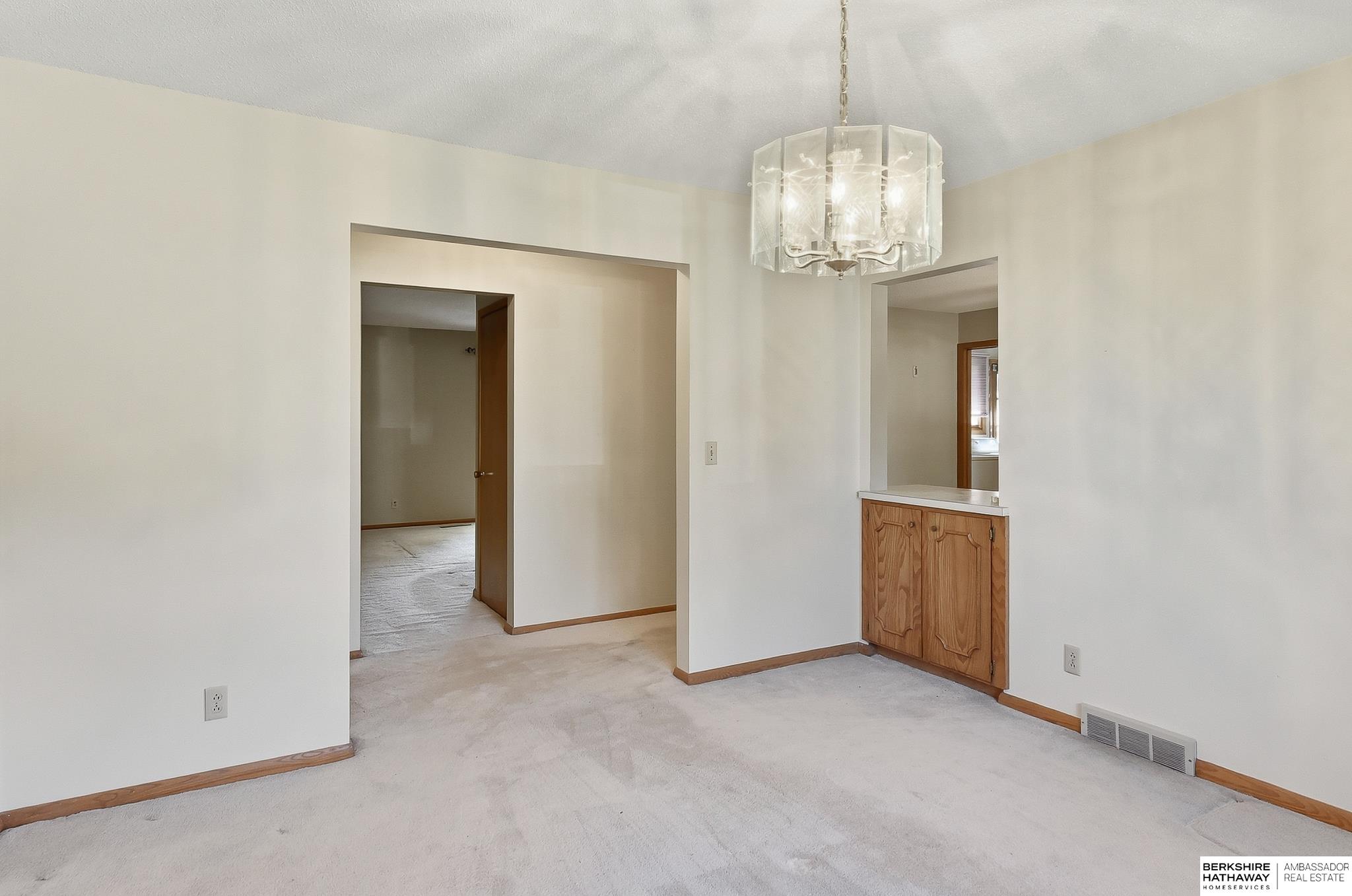 Omaha, Nebraska 68134, United States, 3 Bedrooms Bedrooms, ,2 BathroomsBathrooms,Residential,Active,227209