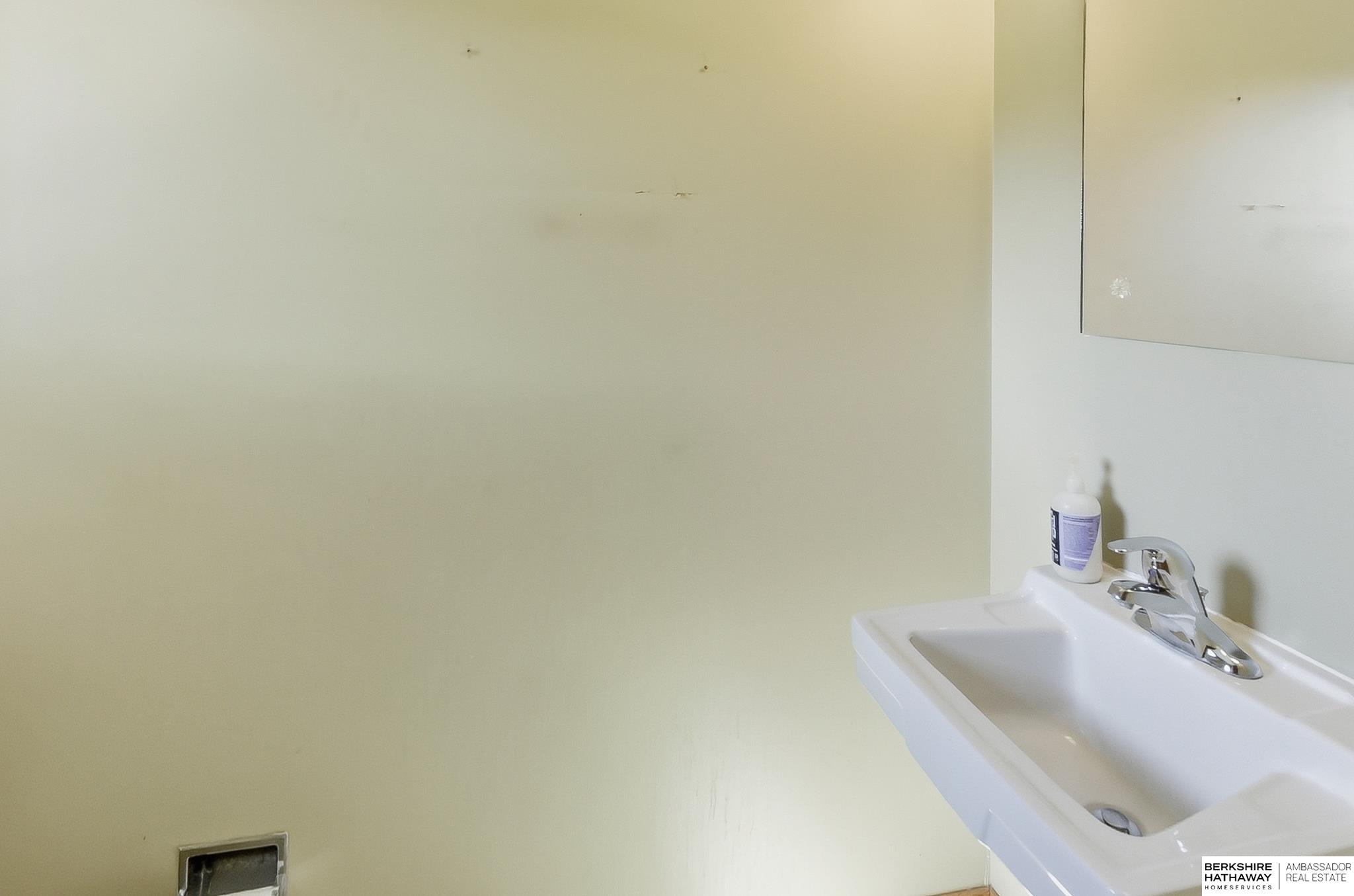 Omaha, Nebraska 68134, United States, 3 Bedrooms Bedrooms, ,2 BathroomsBathrooms,Residential,Active,227209