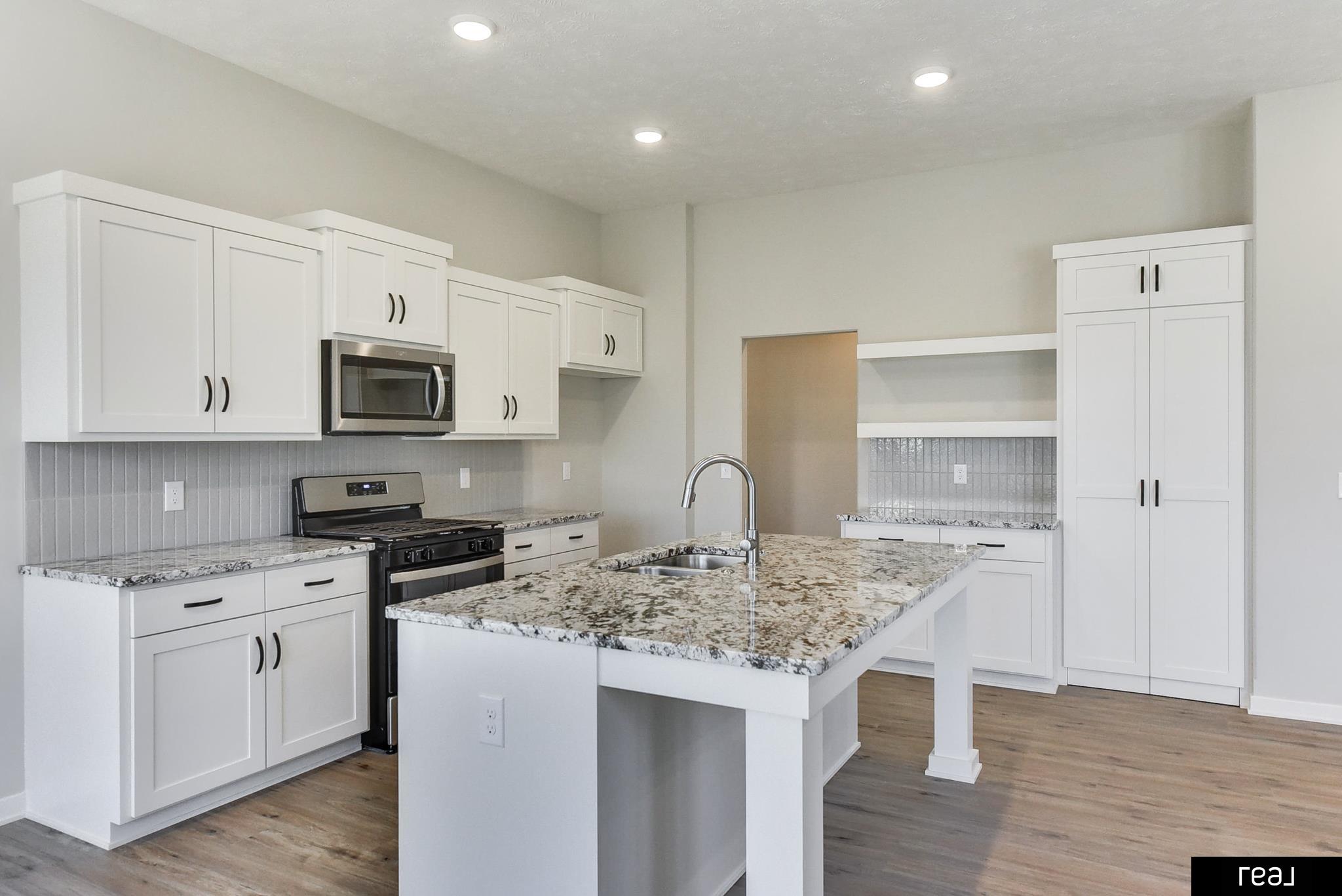 Bellevue, Nebraska 68123, United States, 3 Bedrooms Bedrooms, ,2 BathroomsBathrooms,Residential,Active,177030