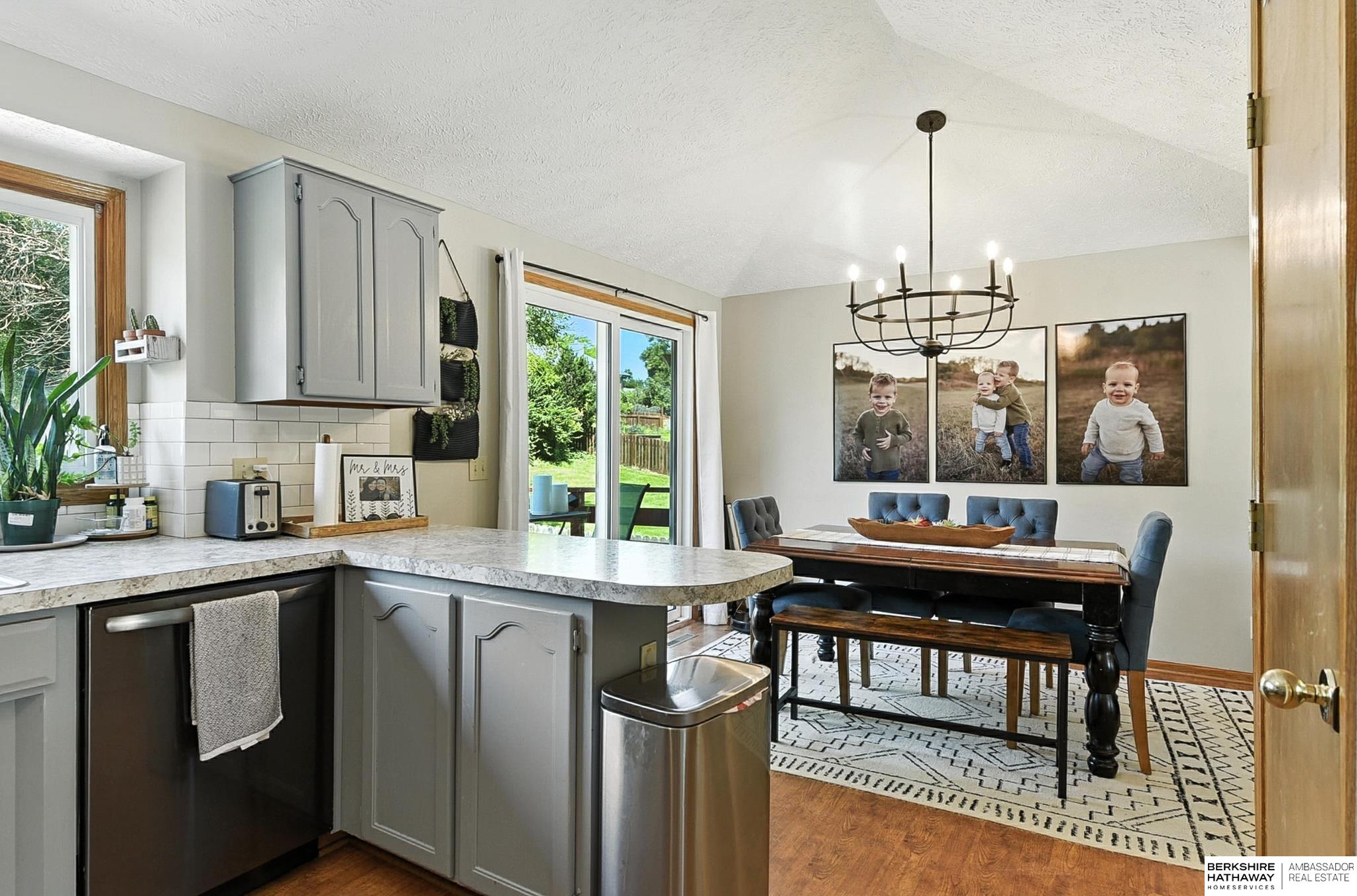 Omaha, Nebraska 68164, United States, 3 Bedrooms Bedrooms, ,2 BathroomsBathrooms,Residential,Active,172371