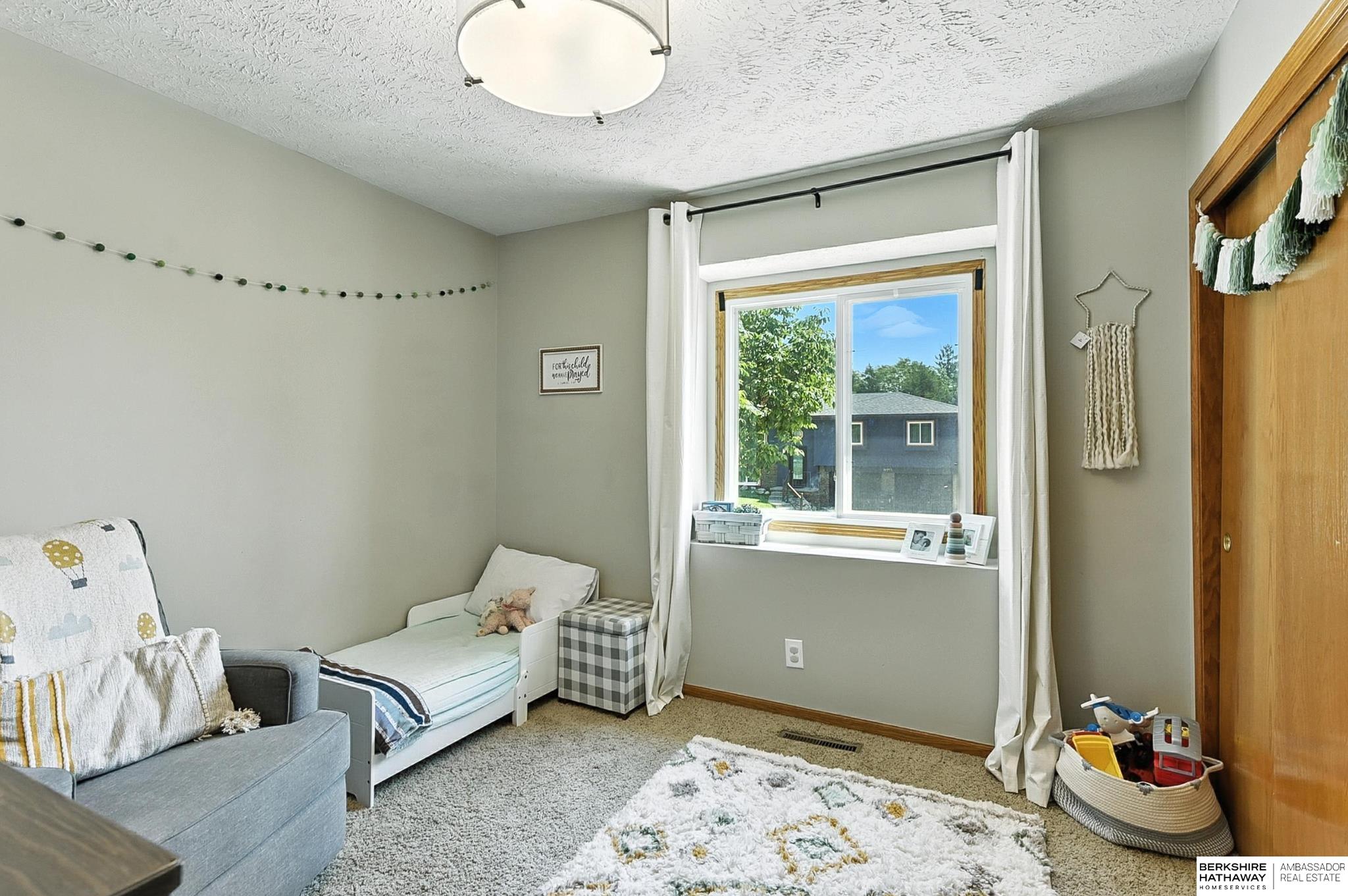 Omaha, Nebraska 68164, United States, 3 Bedrooms Bedrooms, ,2 BathroomsBathrooms,Residential,Active,172371