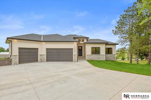 Photo of 18400 Nicholas Road, Plattsmouth, NE 68048 (MLS # 22614113)