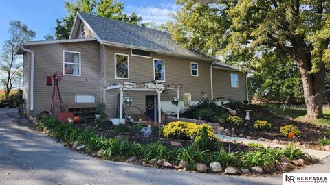 Photo of 4201 W Holdrege Street, Lincoln, NE 68528 (MLS # 22531780)