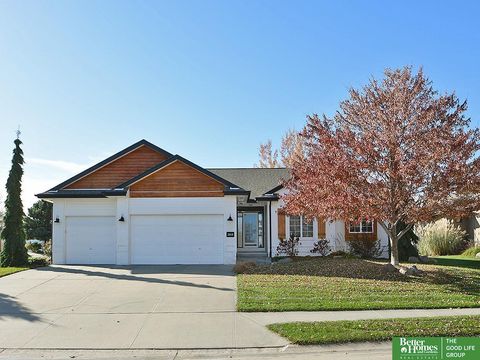 Photo of 10418 Spyglass Drive, Omaha, NE 68136 (MLS # 22532891)