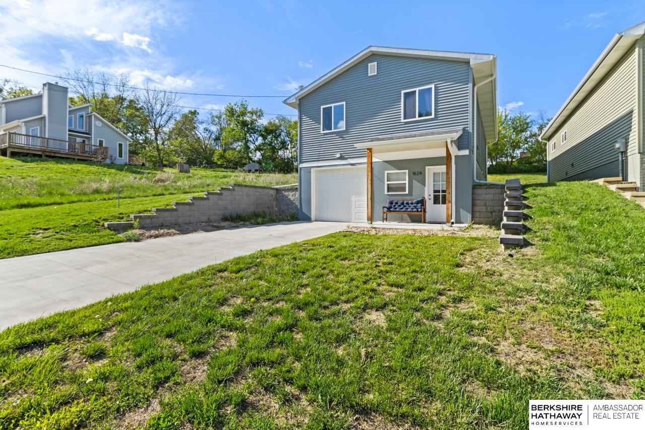 Plattsmouth, Nebraska 68048, United States, 3 Bedrooms Bedrooms, ,3 BathroomsBathrooms,Residential,Active,172781