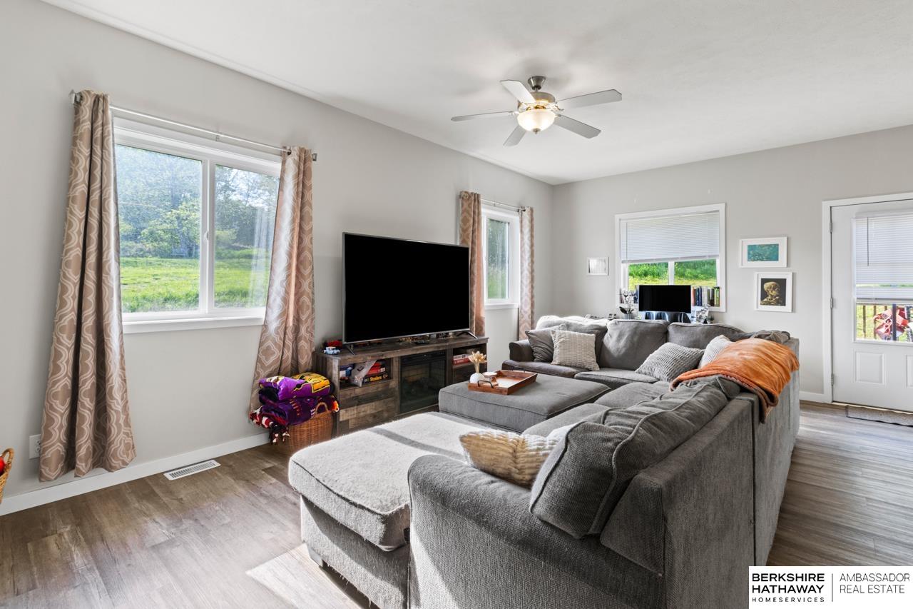 Plattsmouth, Nebraska 68048, United States, 3 Bedrooms Bedrooms, ,3 BathroomsBathrooms,Residential,Active,172781