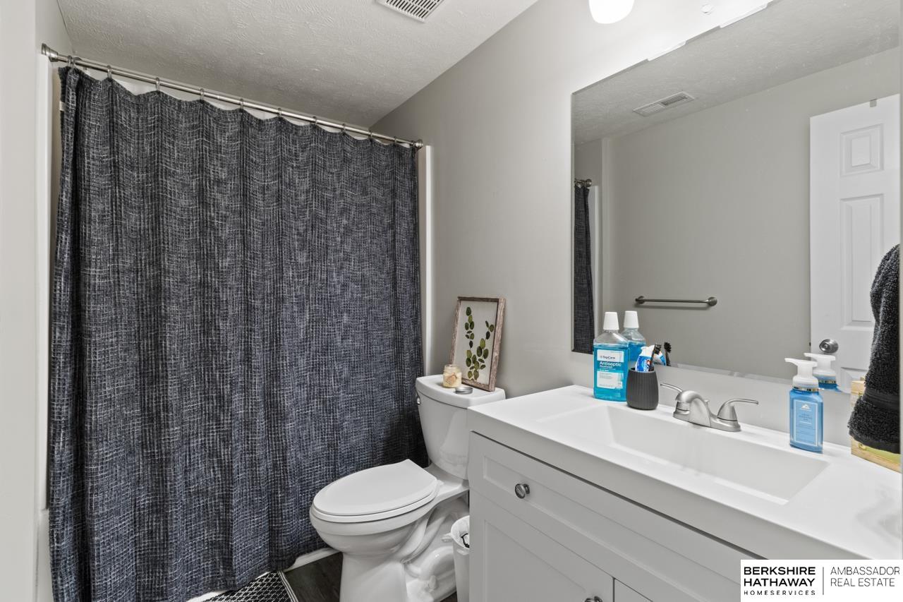 Plattsmouth, Nebraska 68048, United States, 3 Bedrooms Bedrooms, ,3 BathroomsBathrooms,Residential,Active,172781