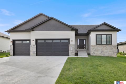 Photo of 1015 N 107th Street, Lincoln, NE 68527 (MLS # 22528810)