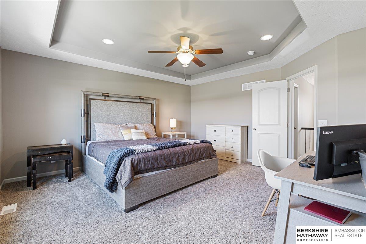 Omaha, Nebraska 68022, United States, 5 Bedrooms Bedrooms, ,4 BathroomsBathrooms,Residential,Active,139910