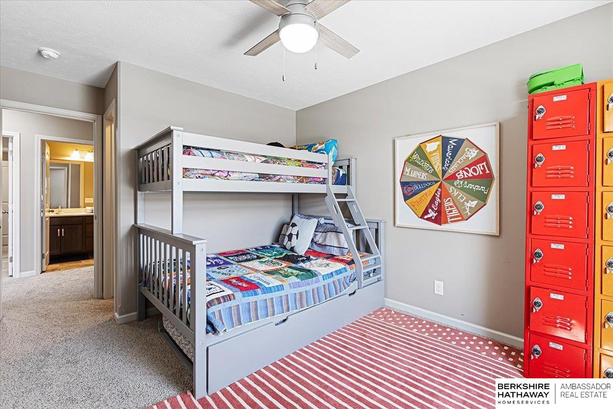 Omaha, Nebraska 68022, United States, 5 Bedrooms Bedrooms, ,4 BathroomsBathrooms,Residential,Active,139910