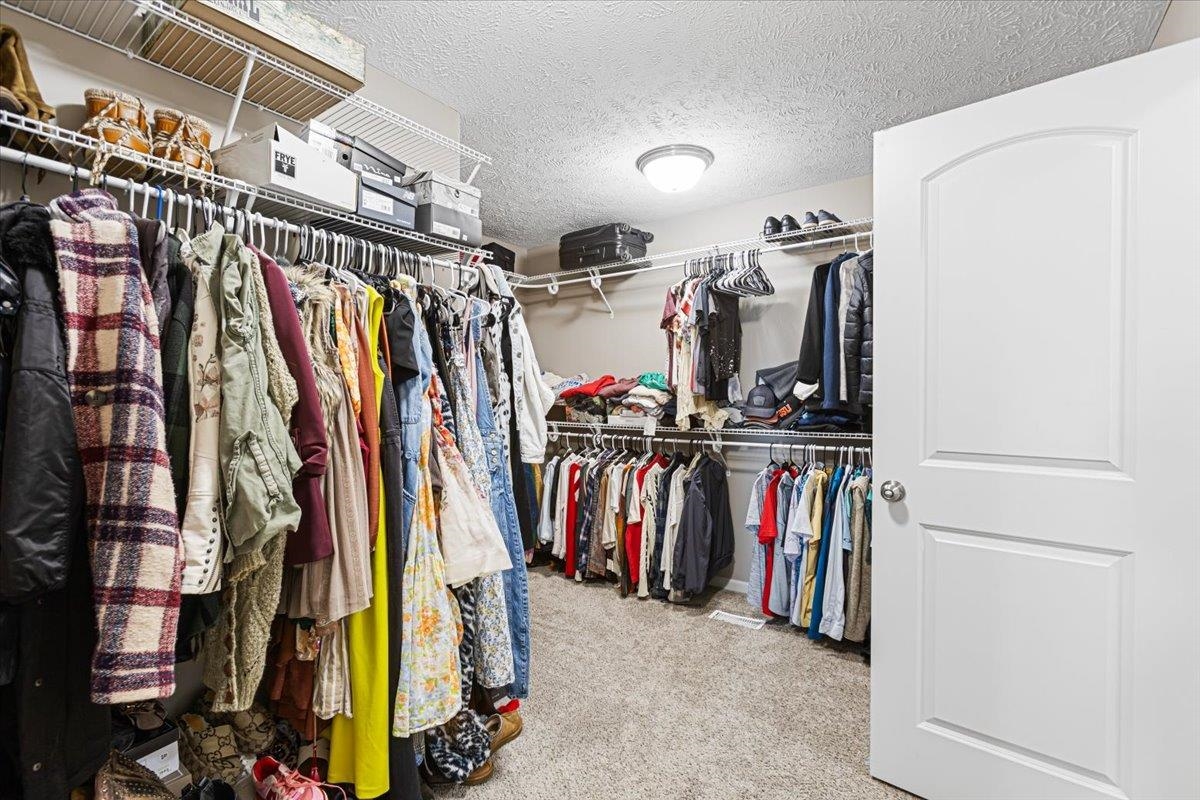 Omaha, Nebraska 68022, United States, 5 Bedrooms Bedrooms, ,4 BathroomsBathrooms,Residential,Active,139910