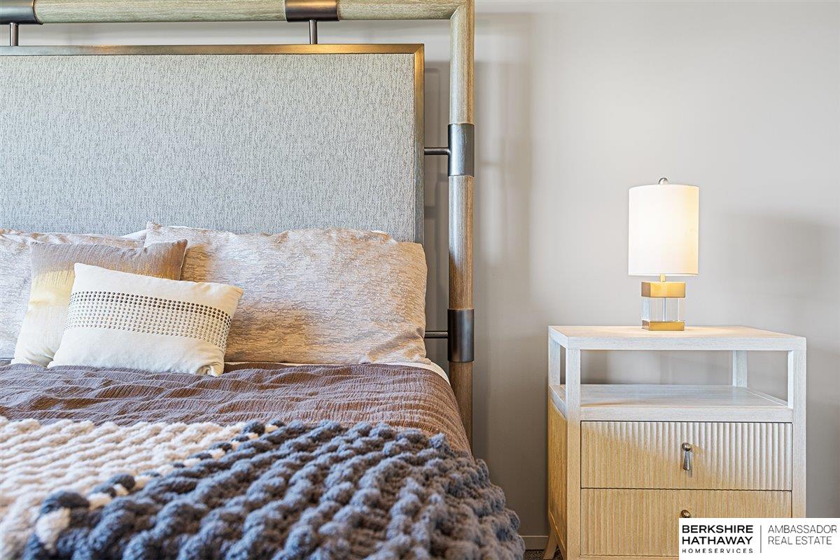 Omaha, Nebraska 68022, United States, 5 Bedrooms Bedrooms, ,4 BathroomsBathrooms,Residential,Active,139910