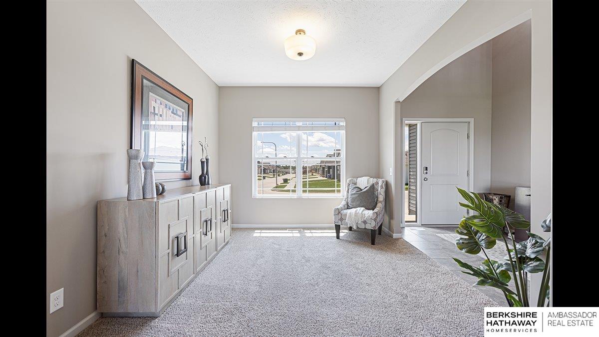 Omaha, Nebraska 68022, United States, 5 Bedrooms Bedrooms, ,4 BathroomsBathrooms,Residential,Active,139910