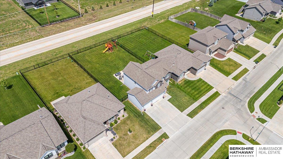 Omaha, Nebraska 68022, United States, 5 Bedrooms Bedrooms, ,4 BathroomsBathrooms,Residential,Active,139910