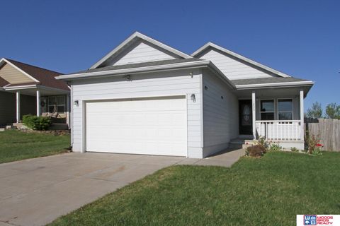Photo of 1833 NW 47th Street, Lincoln, NE 68528 (MLS # 22610261)