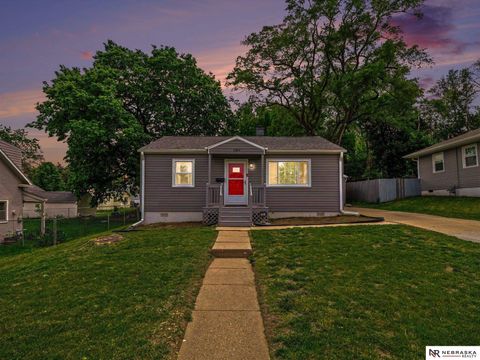 Photo of 6309 Spaulding Street, Omaha, NE 68104 (MLS # 22614238)