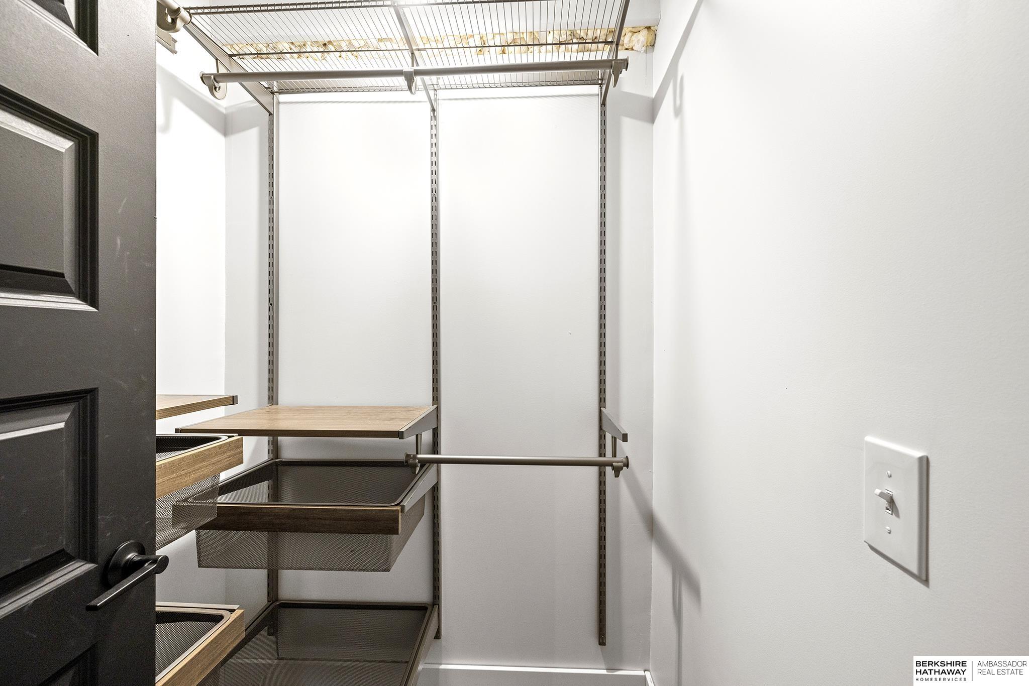 Elkhorn, Nebraska 68022, United States, 3 Bedrooms Bedrooms, ,2 BathroomsBathrooms,Residential,Pending,199234