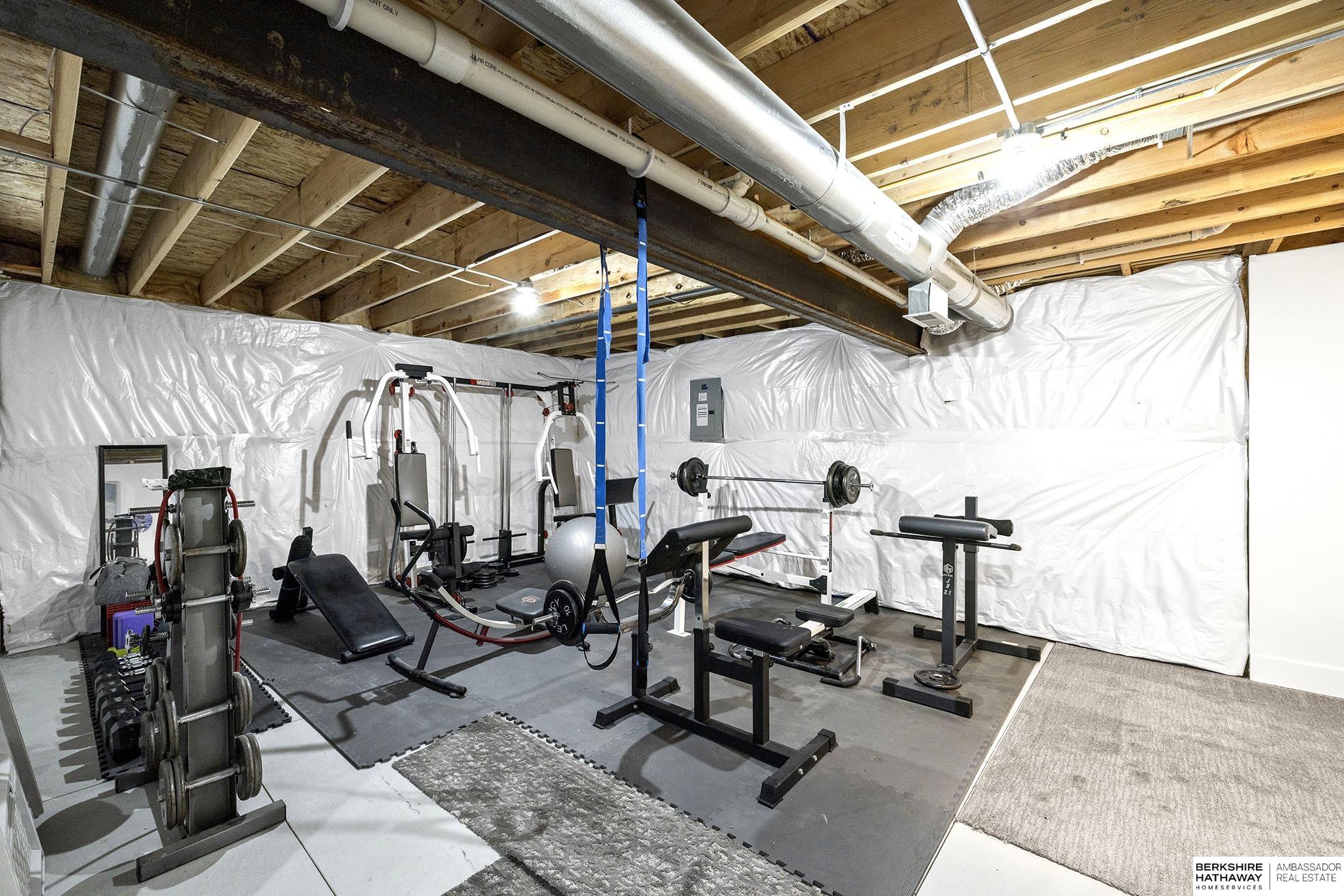 Elkhorn, Nebraska 68022, United States, 3 Bedrooms Bedrooms, ,2 BathroomsBathrooms,Residential,Pending,199234