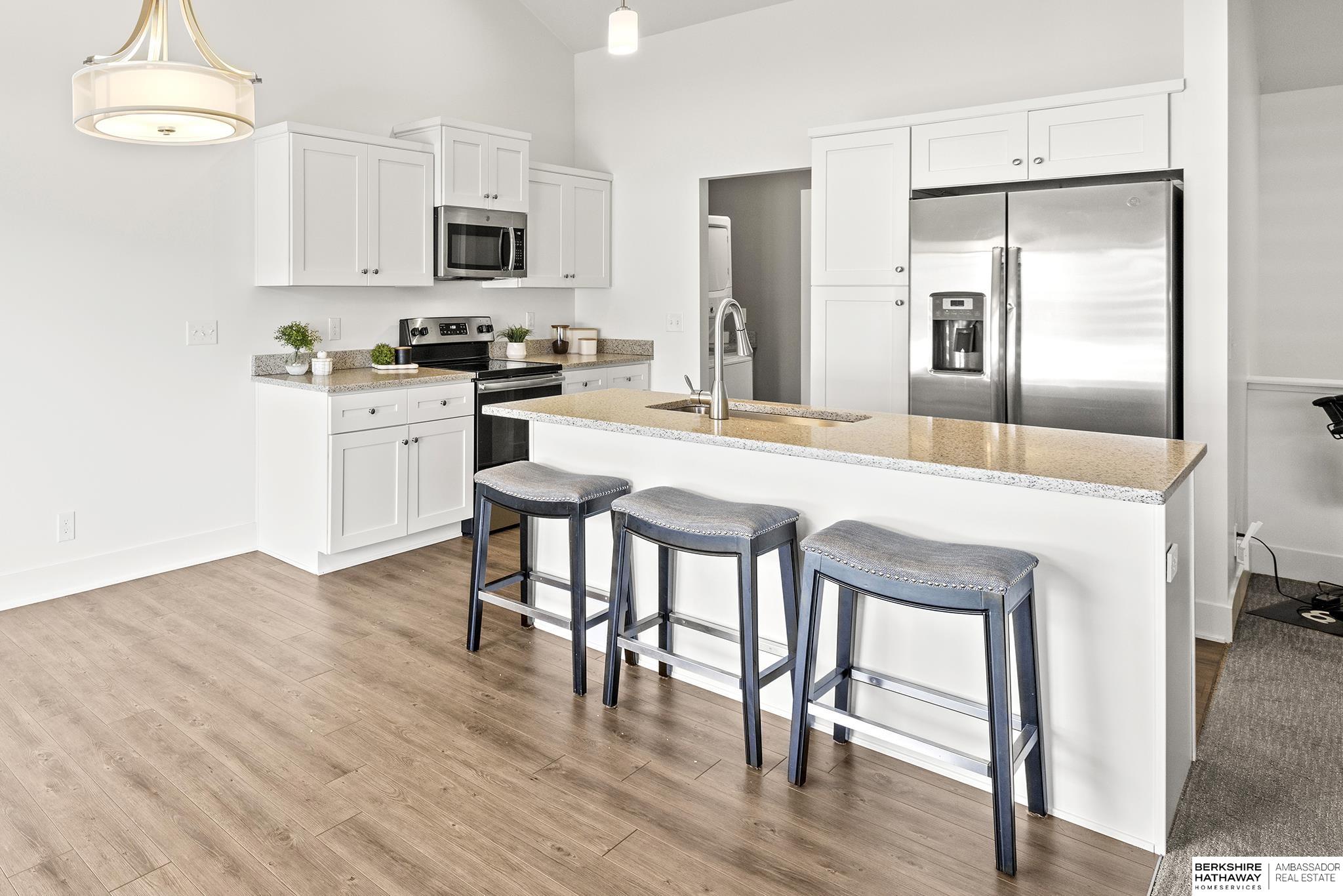 Elkhorn, Nebraska 68022, United States, 3 Bedrooms Bedrooms, ,2 BathroomsBathrooms,Residential,Pending,199234