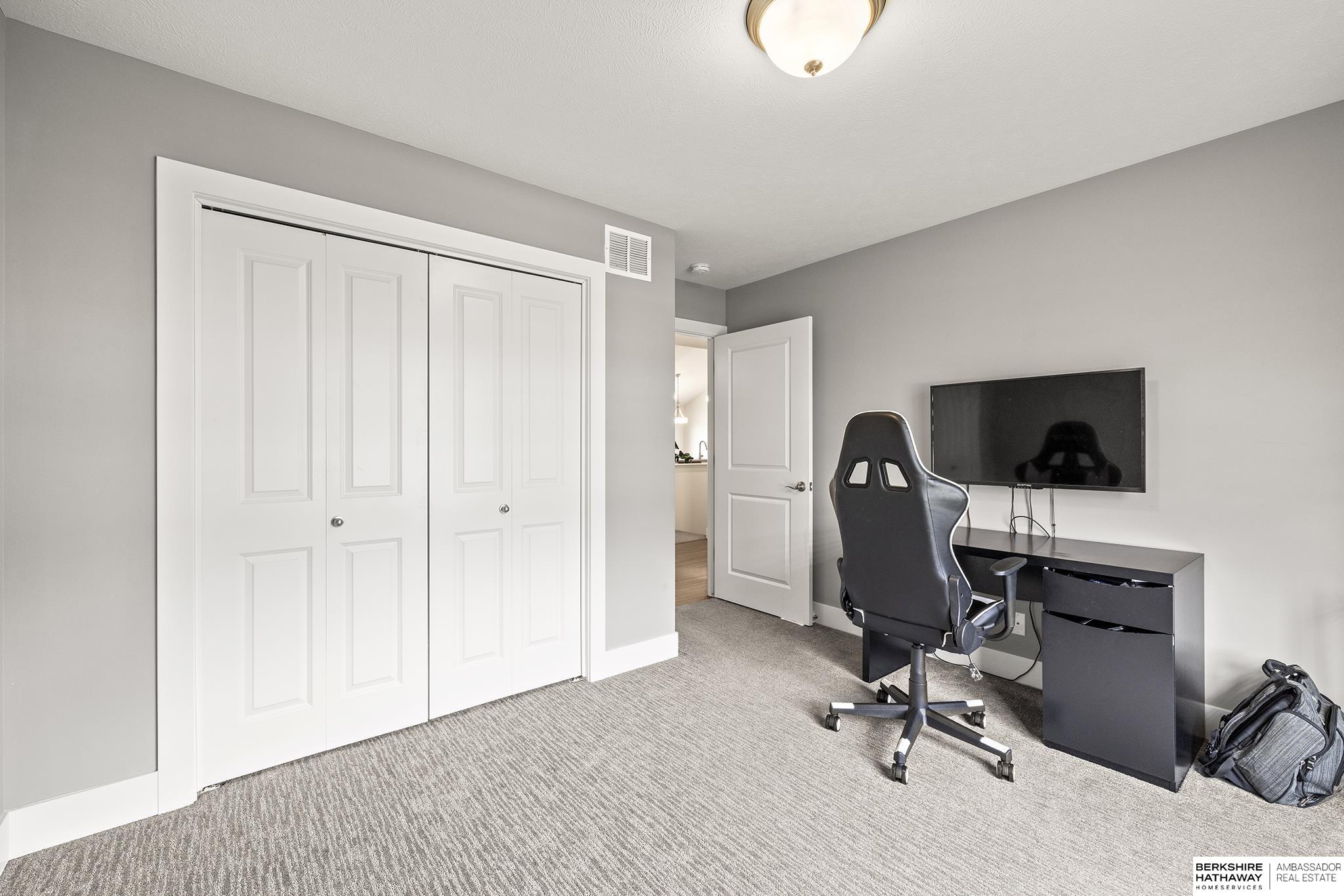 Elkhorn, Nebraska 68022, United States, 3 Bedrooms Bedrooms, ,2 BathroomsBathrooms,Residential,Pending,199234