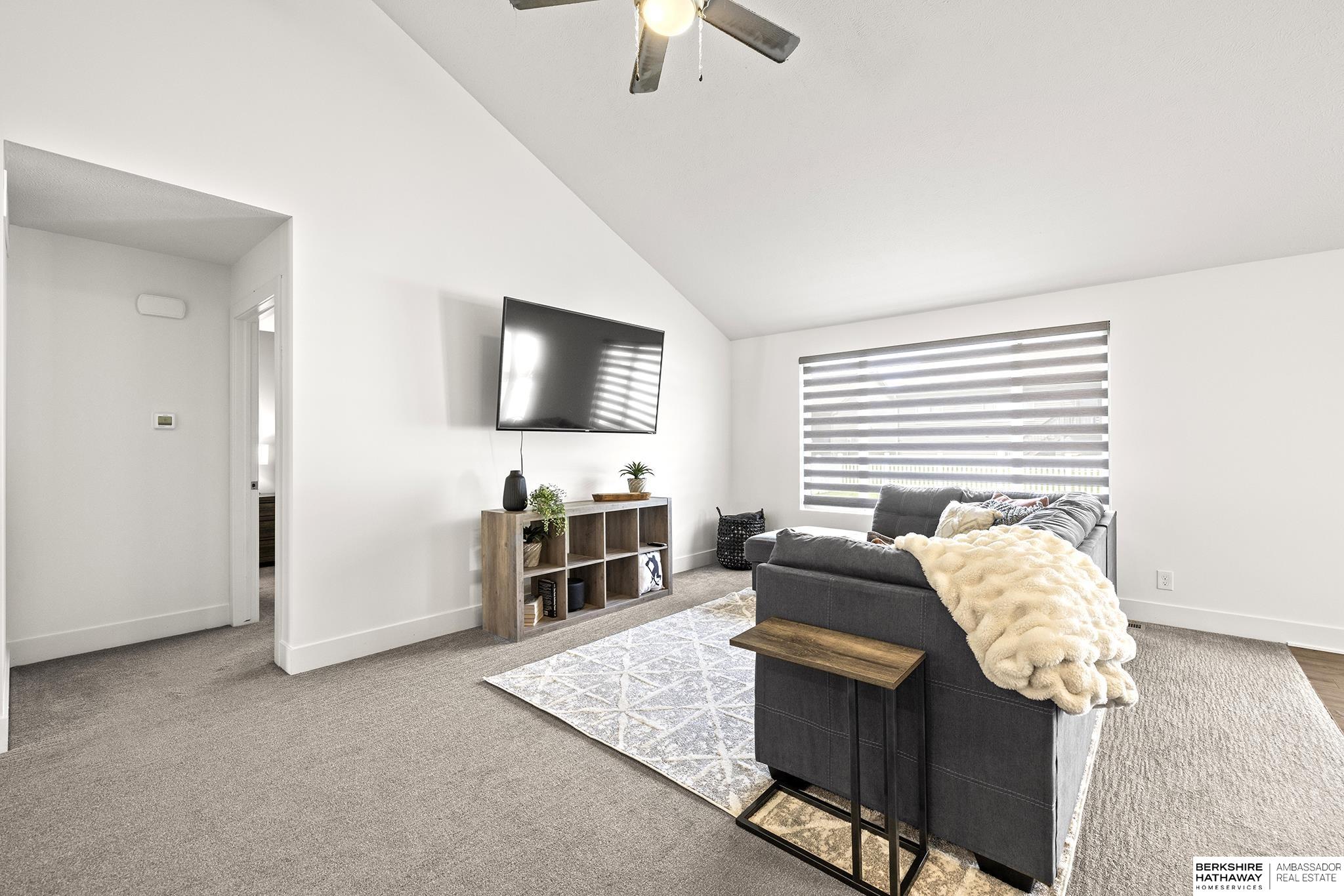 Elkhorn, Nebraska 68022, United States, 3 Bedrooms Bedrooms, ,2 BathroomsBathrooms,Residential,Pending,199234