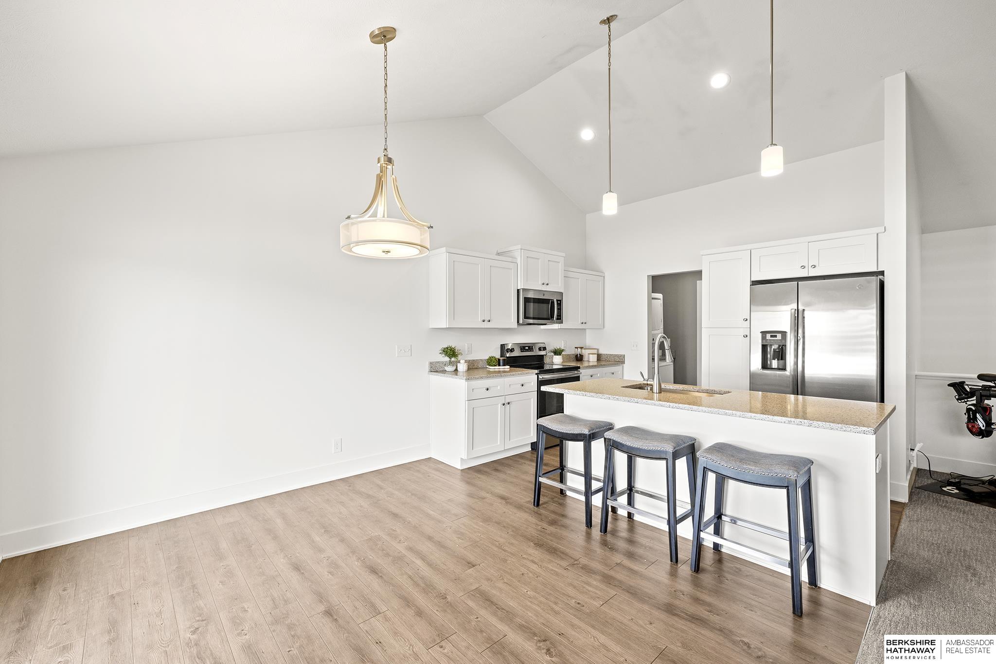 Elkhorn, Nebraska 68022, United States, 3 Bedrooms Bedrooms, ,2 BathroomsBathrooms,Residential,Pending,199234