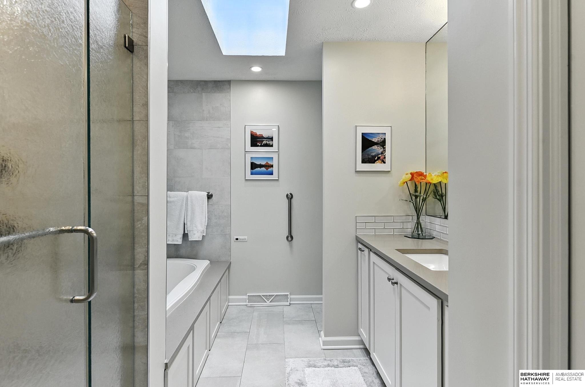 Omaha, Nebraska 68127, United States, 3 Bedrooms Bedrooms, ,3 BathroomsBathrooms,Residential,Active,179545