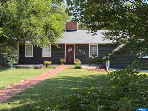 Photo of 1002 N E Street, Fairfield, NE 68938 (MLS # 22626430)