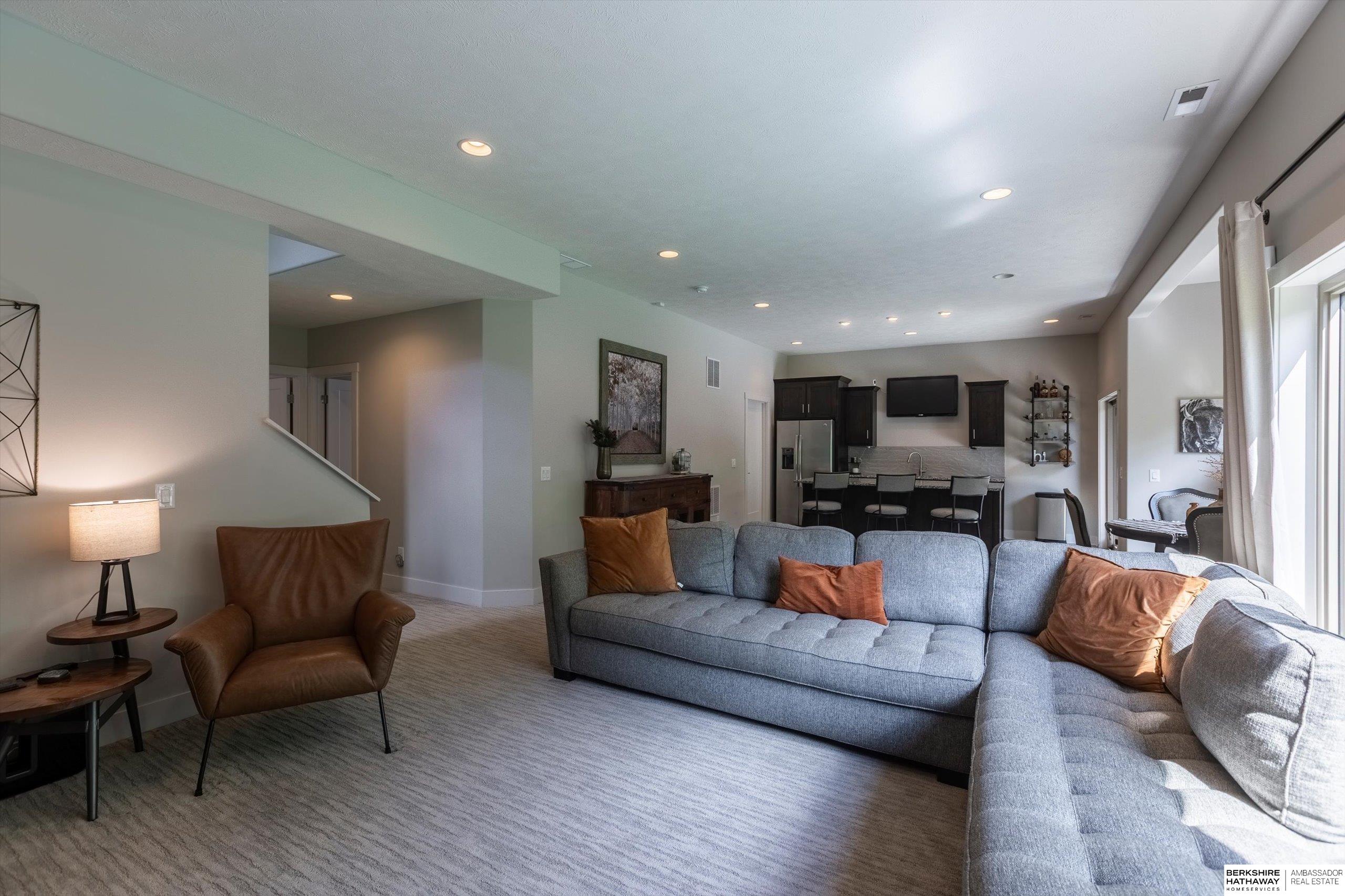 Elkhorn, Nebraska 68022, United States, 5 Bedrooms Bedrooms, ,4 BathroomsBathrooms,Residential,Active,191963