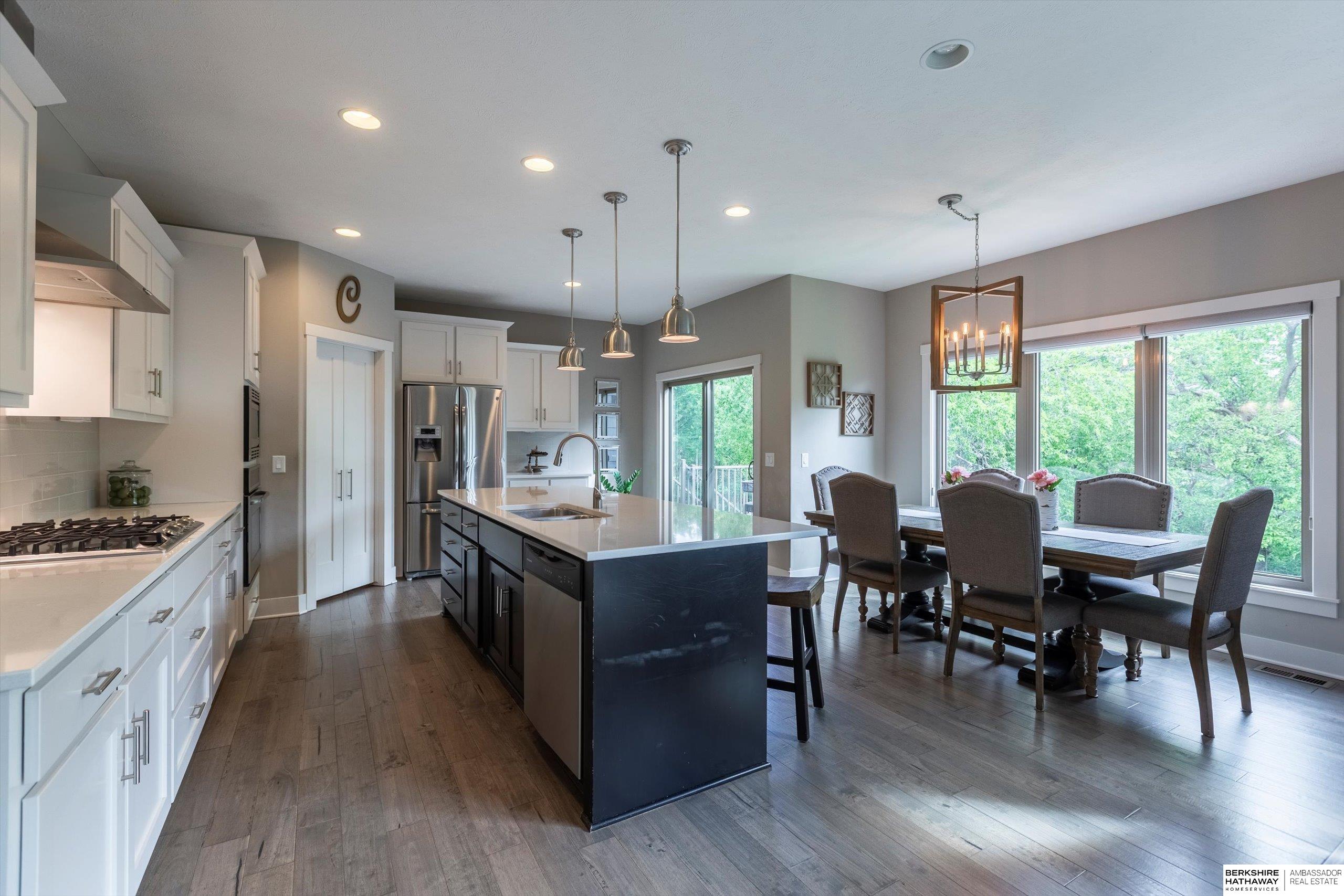 Elkhorn, Nebraska 68022, United States, 5 Bedrooms Bedrooms, ,4 BathroomsBathrooms,Residential,Active,191963