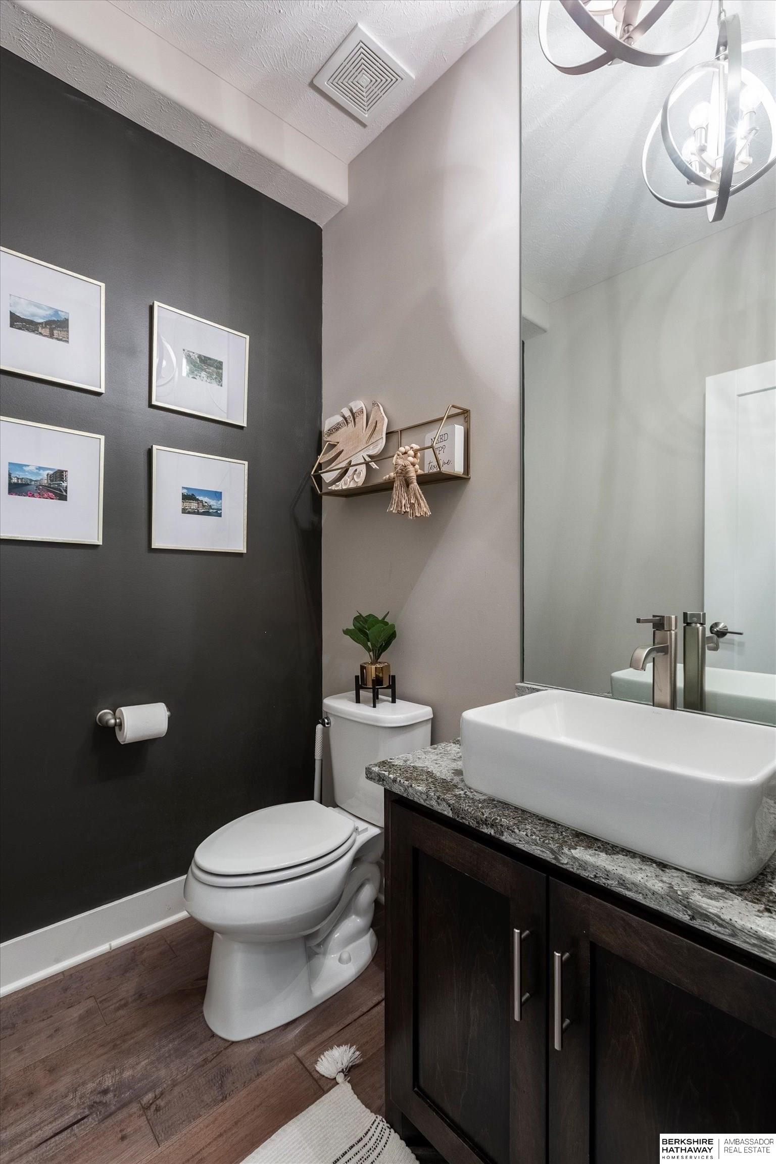 Elkhorn, Nebraska 68022, United States, 5 Bedrooms Bedrooms, ,4 BathroomsBathrooms,Residential,Active,191963