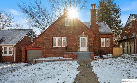 Photo of 5119 Blondo Street, Omaha, NE 68104 (MLS # 22534649)