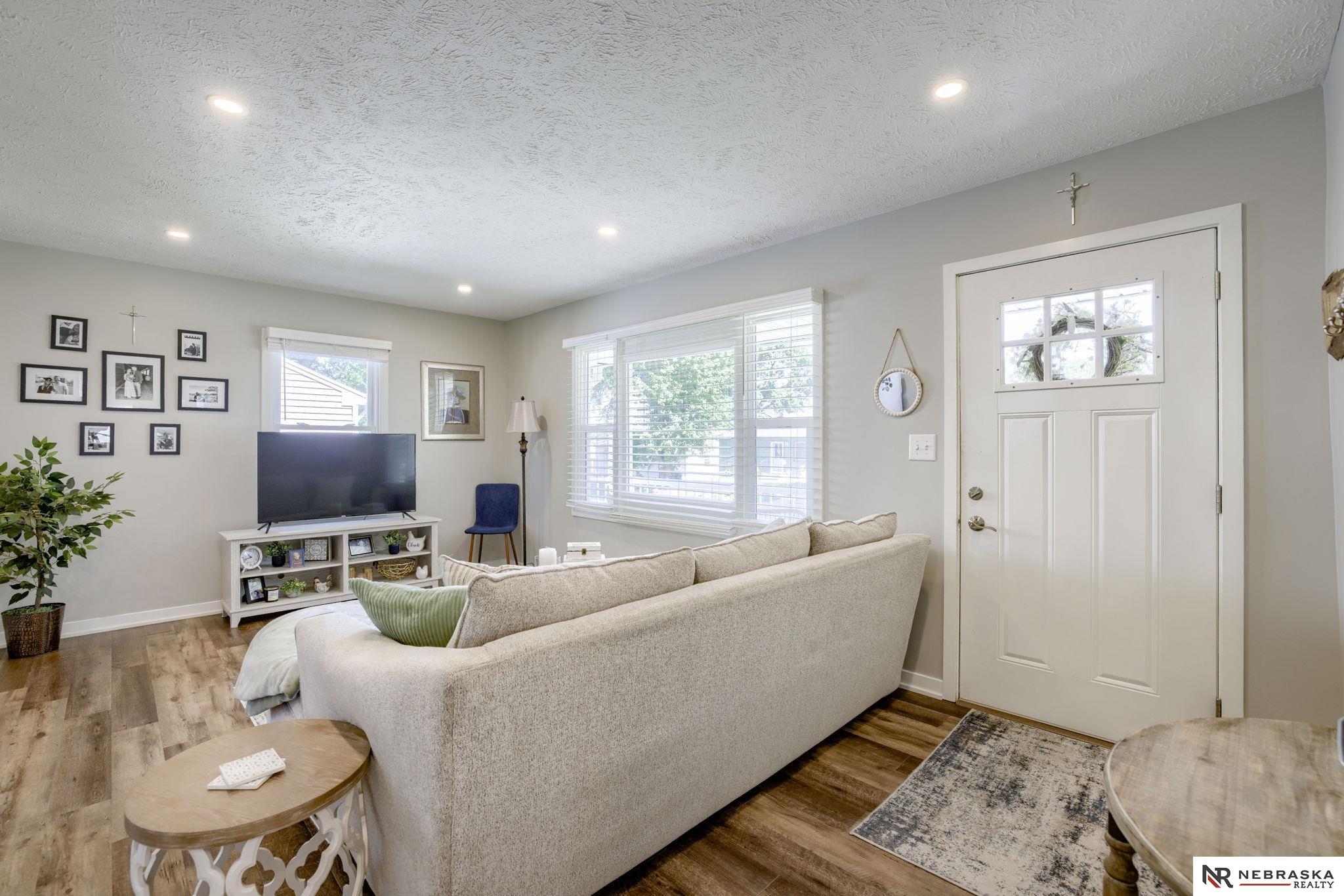 Wahoo, Nebraska 68066, United States, 4 Bedrooms Bedrooms, ,2 BathroomsBathrooms,Residential,Active,163006