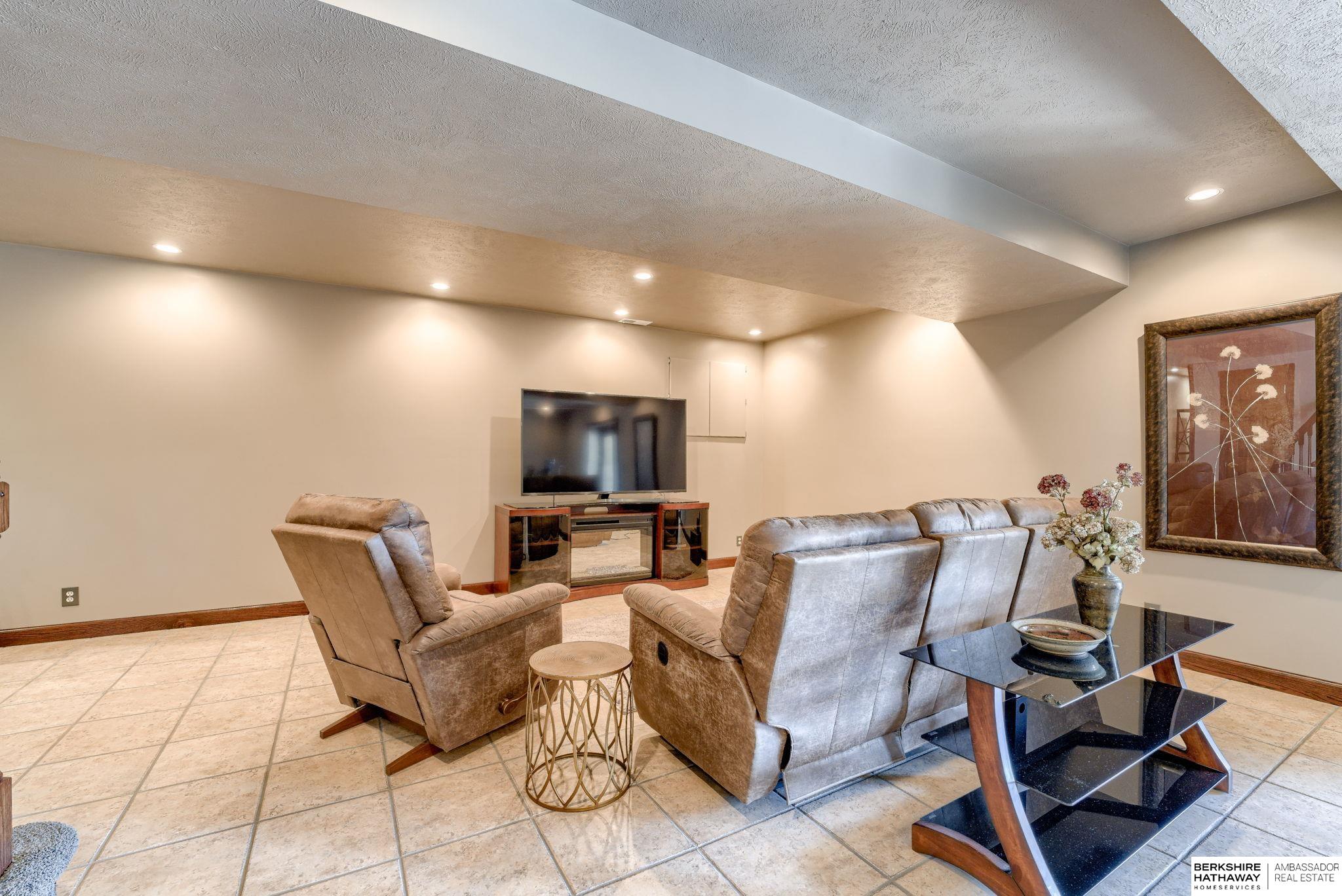 Fort Calhoun, Nebraska 68023, United States, 3 Bedrooms Bedrooms, ,3 BathroomsBathrooms,Residential,Active,158798