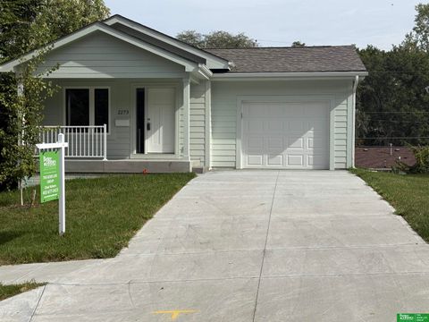 Photo of 2273 N 38th Avenue, Omaha, NE 68111 (MLS # 22528444)